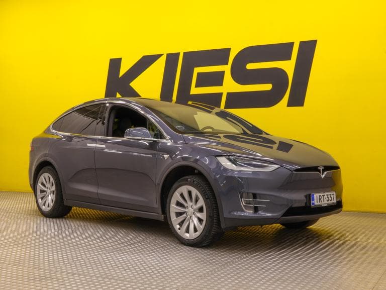 Tesla Model X 2020