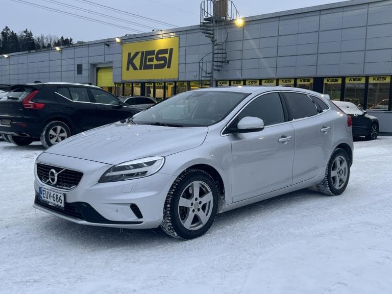 Volvo V40 2019