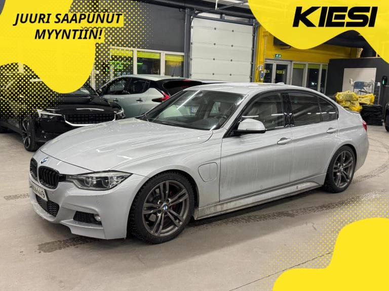 BMW 330 2016