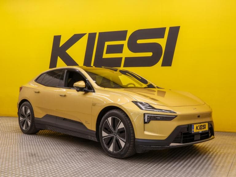 Polestar 4 2025