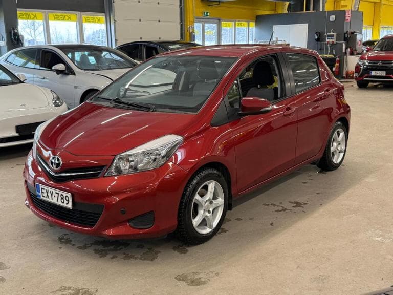 Toyota Yaris 2012