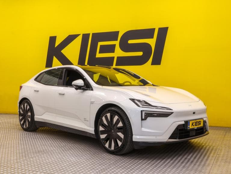 Polestar 4 2025